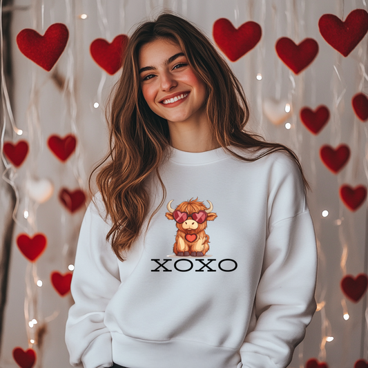 XOXO - Highland Cow - Unisex Premium Sweatshirt
